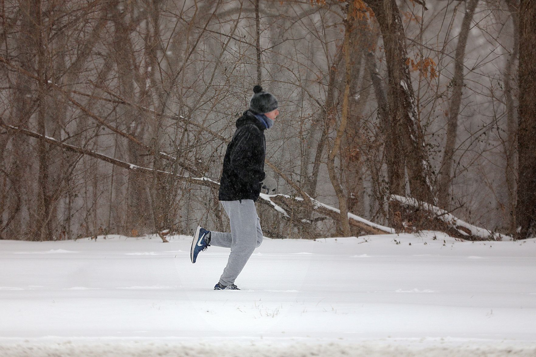 Cold and snow grips the St. Louis region